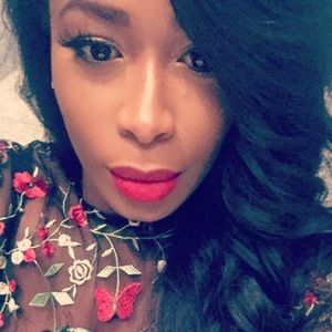 Meet your Posher, Kernisha